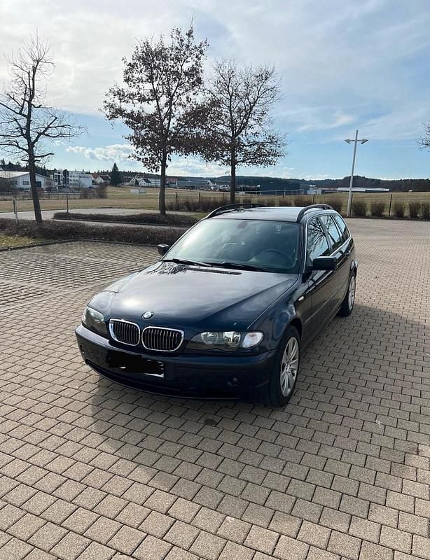 Gebraucht BMW 320 150 PS (110 kW) 2005 Blau Kombi