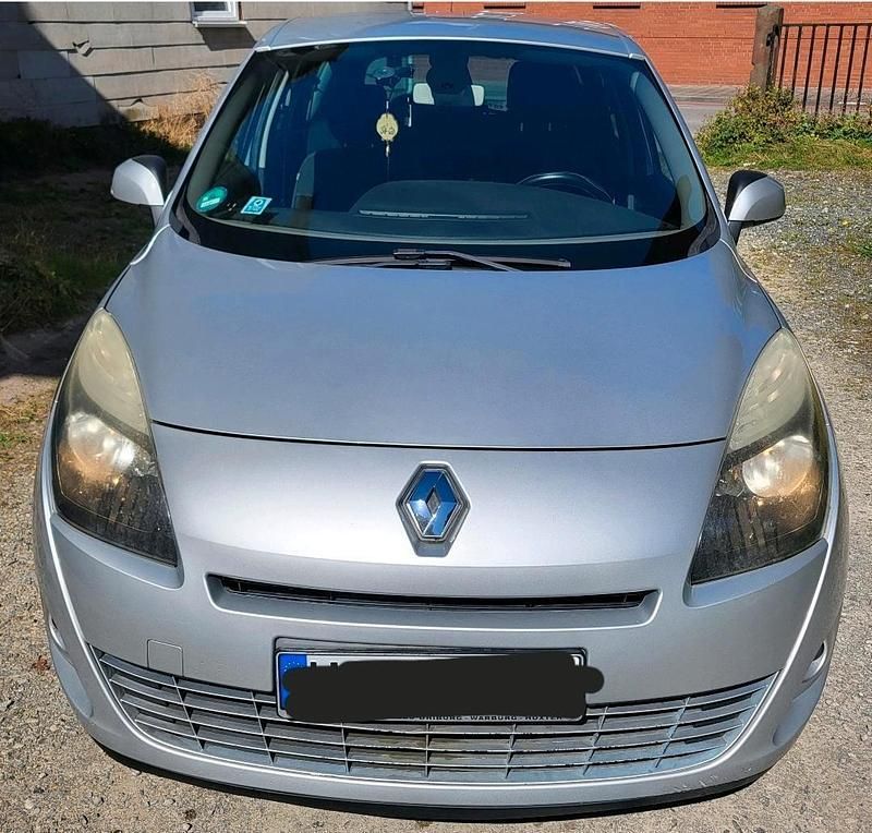 Silber Gebraucht 2010 Renault Scénic III Van / Kleinbus | 4.300 € - Bild 1/4