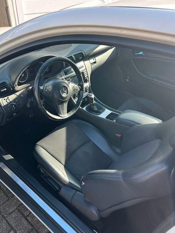 Gebraucht Mercedes CLC180 143 PS (105 kW) 2009 Weiß Kleinwagen