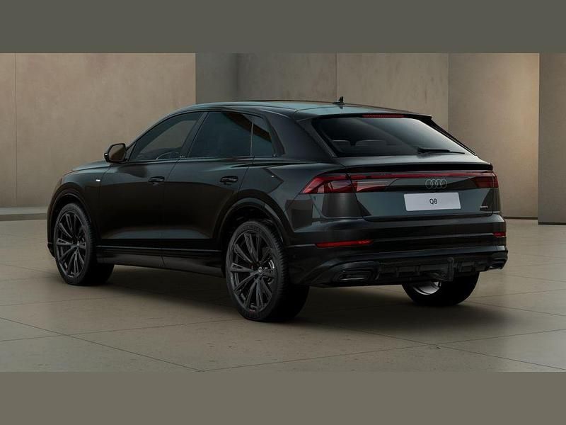 Neu Audi Q8 S-Line 286 PS (210 kW) 2025 Schwarz SUV