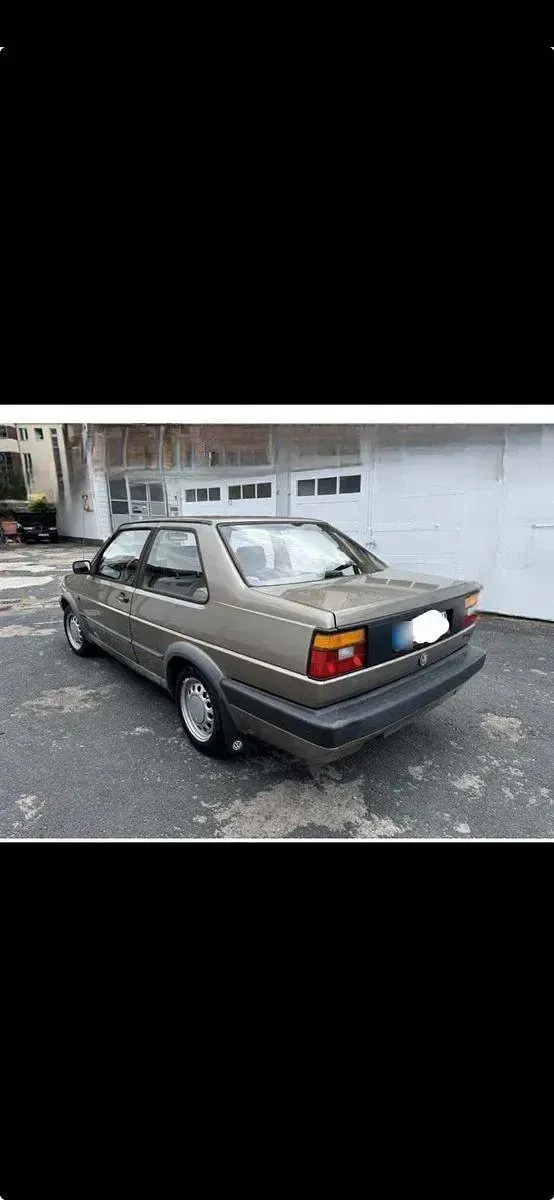 Używany VW Jetta 69 KM (50 kW) 1989 Żółty Sedan/Limuzyna