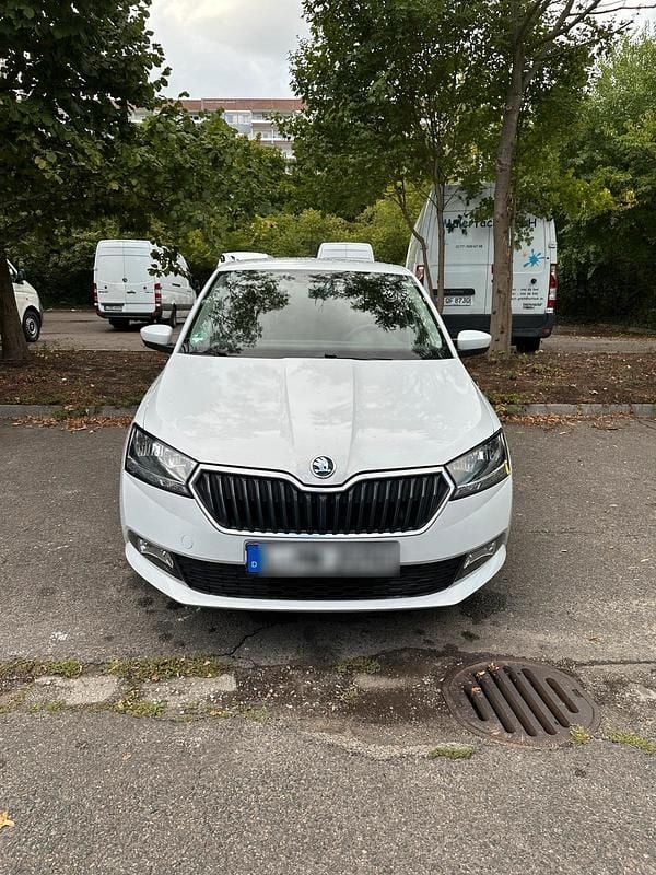 Weiß Gebraucht 2021 Skoda Fabia Kombi | 13.000 € (Superpreis) - Bild 1/4