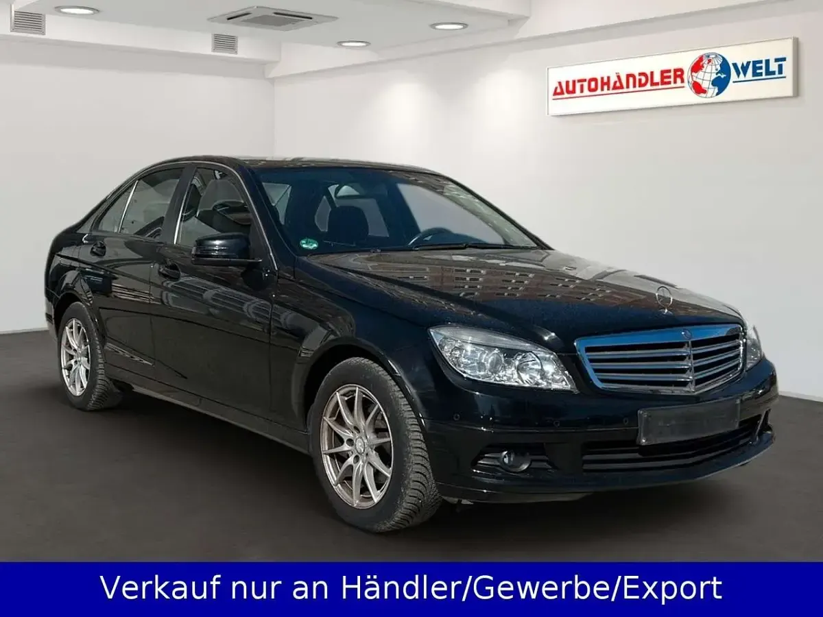 Gebraucht Mercedes C200 136 PS (100 kW) 2008 Schwarz Limousine