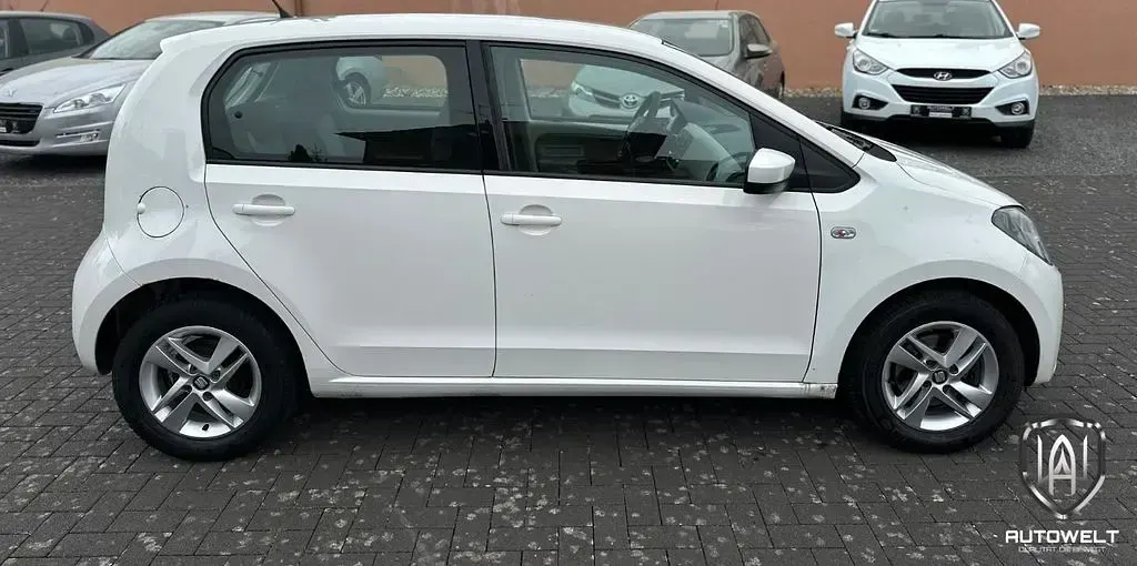 Używany Seat Mii Style 75 KM (55 kW) 2012 Biały Hatchback