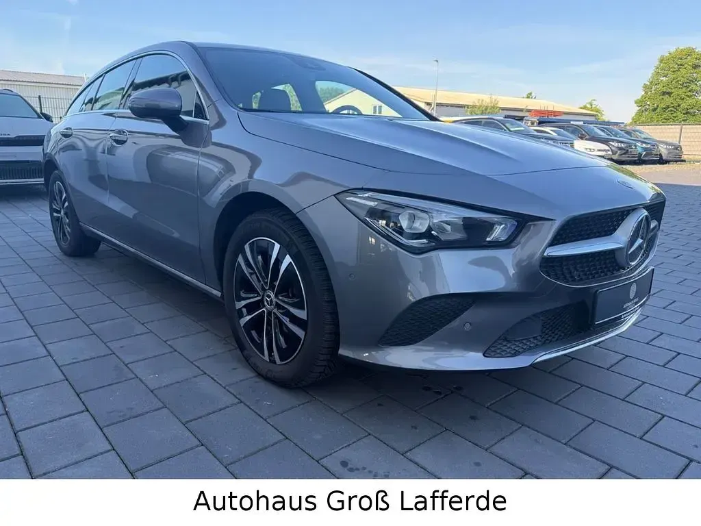Gebraucht Mercedes CLA250e 218 PS (160 kW) 2023 Grau Coupé