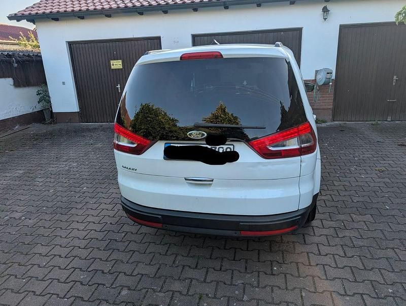 Gebraucht Ford Galaxy 160 PS (117 kW) 2011 Weiß Van / Kleinbus