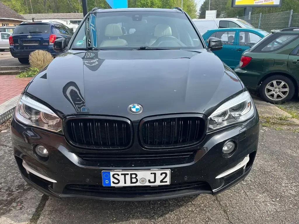 Gebraucht BMW X5 Performance 258 PS (189 kW) 2015 Schwarz SUV