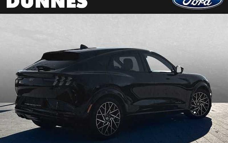 Gebraucht Ford Mustang Mach-E GT 358 kW (487 PS) 2022 Iridiumschwarz metallic SUV