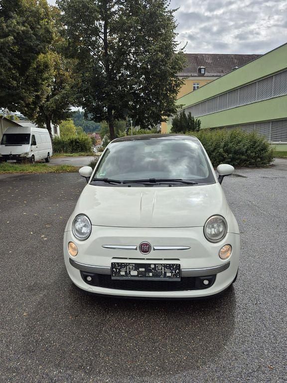 Weiß Gebraucht 2011 Fiat 500 Lounge Kleinwagen | 3.300 € (Etwas zu teuer) - Bild 1/4