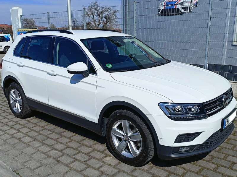 Weiß Gebraucht 2020 VW Tiguan Comfortline SUV | 27.000 € (Fairer Preis) - Bild 1/4