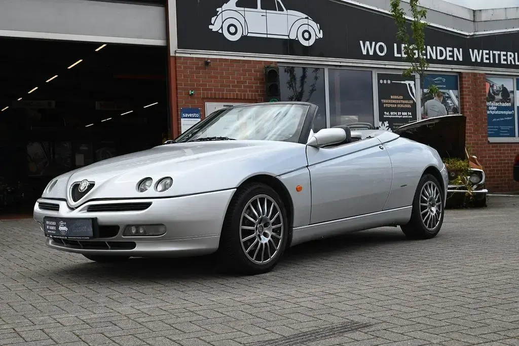 Gebraucht Alfa Romeo Spider 155 PS (114 kW) 2001 Silber Cabrio