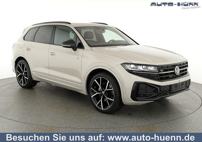 Gebraucht VW Touareg R-line 286 PS (210 kW) 2024 Sechura beige metall SUV