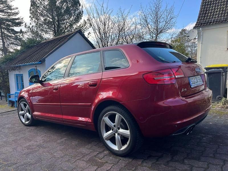 Gebraucht Audi A3 S-Line 125 PS (91 kW) 2009 Rot Kleinwagen