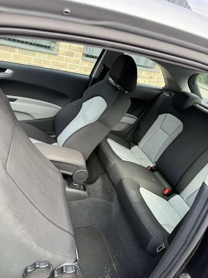 Gebraucht Audi A1 Ambition 143 PS (105 kW) 2012 Kleinwagen