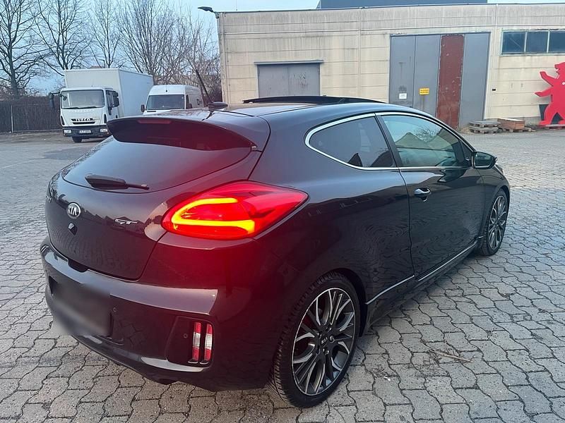 Gebraucht Kia ProCeed GT-Line 200 PS (147 kW) 2015 Schwarz Kleinwagen