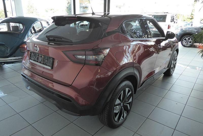 Gebraucht Nissan Juke Acenta 114 PS (83 kW) 2021 Orange SUV