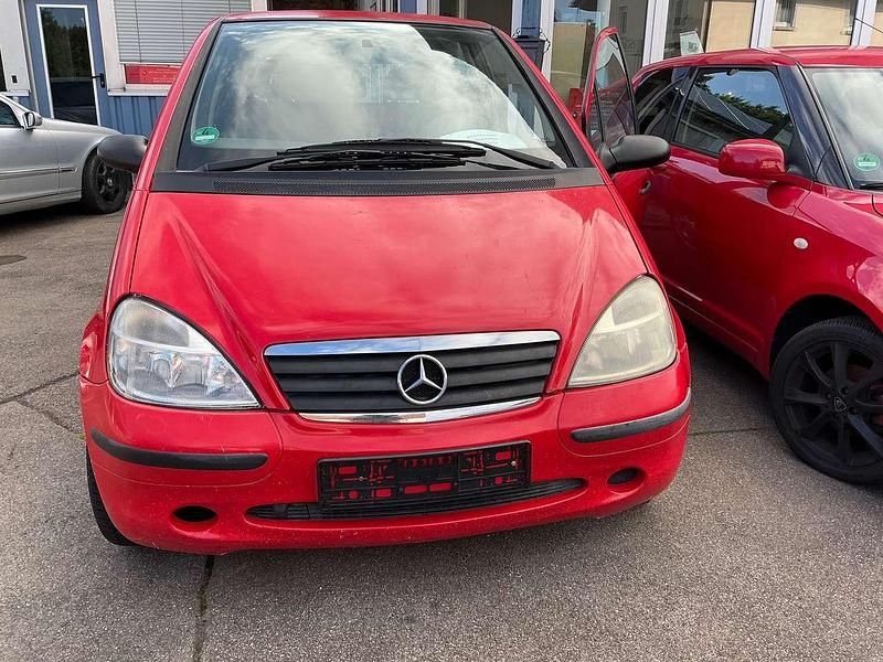 Rot Gebraucht 1999 Mercedes A140 Classic Kleinwagen | 1.950 € - Bild 1/4