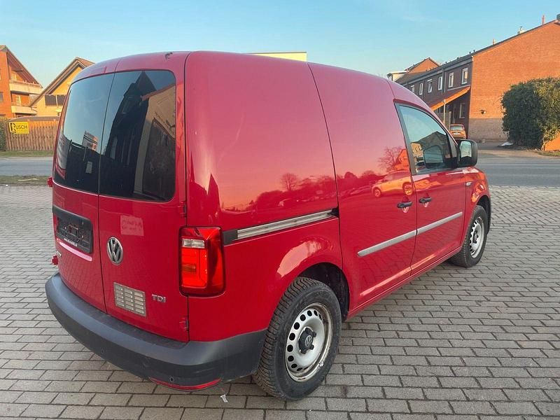 Gebraucht VW Caddy 102 PS (75 kW) 2016 Rot Van / Kleinbus