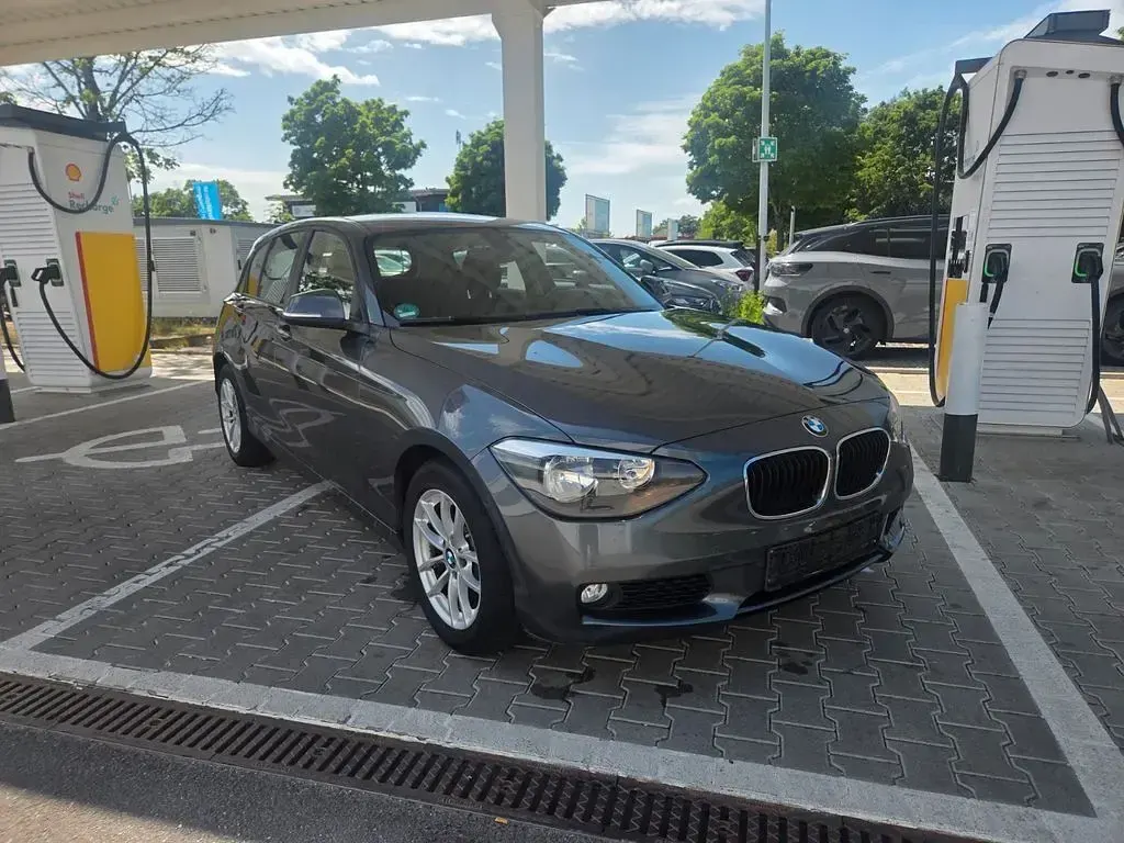 Gebraucht BMW 116 Advantage 136 PS (100 kW) 2014 Grau Kleinwagen