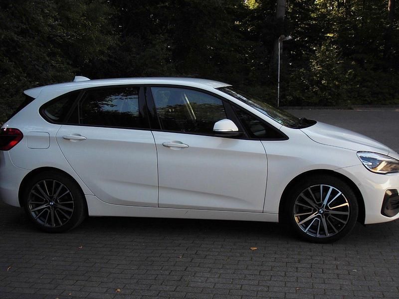 Gebraucht BMW 225 Active Tourer iPerformance 224 PS (164 kW) 2019 Weiß Van / Kleinbus