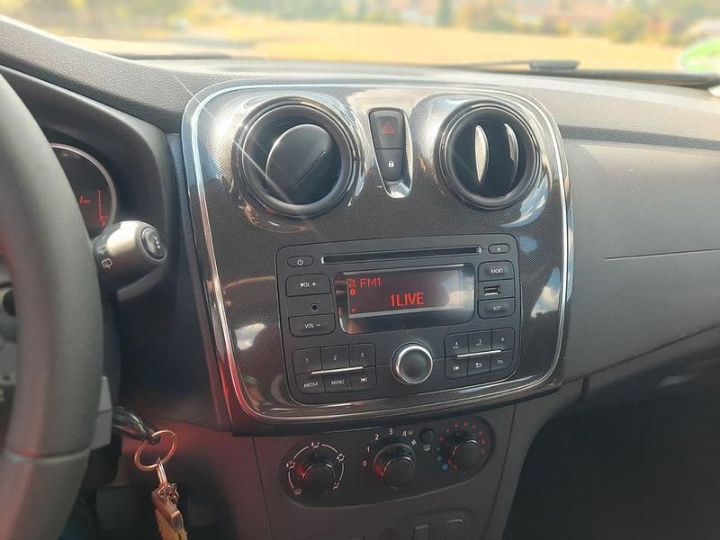 Braun Gebraucht 2018 Dacia Sandero Comfort Kleinwagen | 5.800 € (Fairer Preis) - Bild 1/4