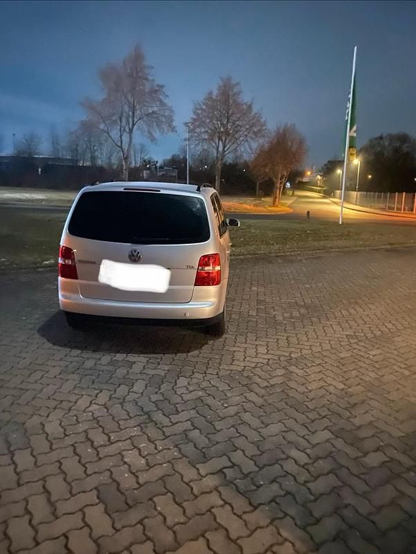 Gebraucht VW Touran 101 PS (74 kW) 2003 Silber Van / Kleinbus