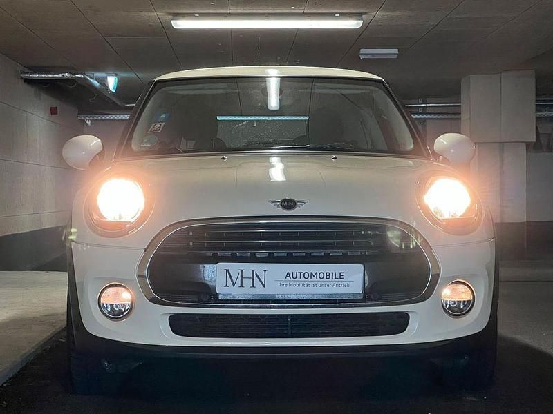 Usado Mini Cooper D 116 HP (85 kW) 2018 Branco Citadino
