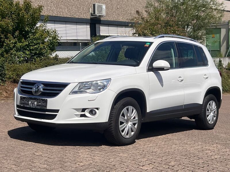 Weiß Gebraucht 2010 VW Tiguan Sportline SUV | 6.900 € (Superpreis) - Bild 1/4
