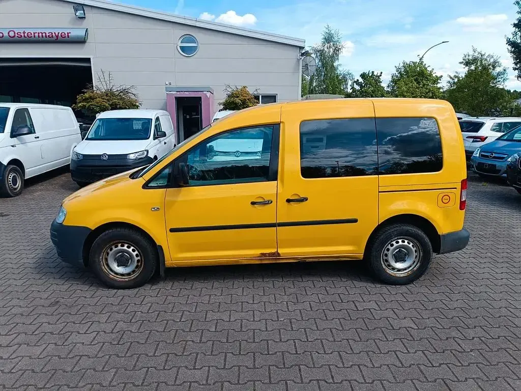 Usata VW Caddy 69 CV (50 kW) 2007 Giallo Monovolume