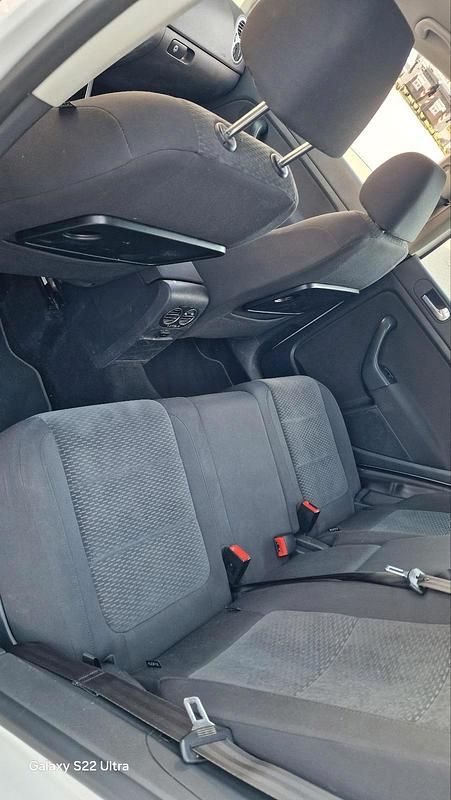 Second-hand VW Golf VII 86 CP (63 kW) 2012 Alb Berlinǎ