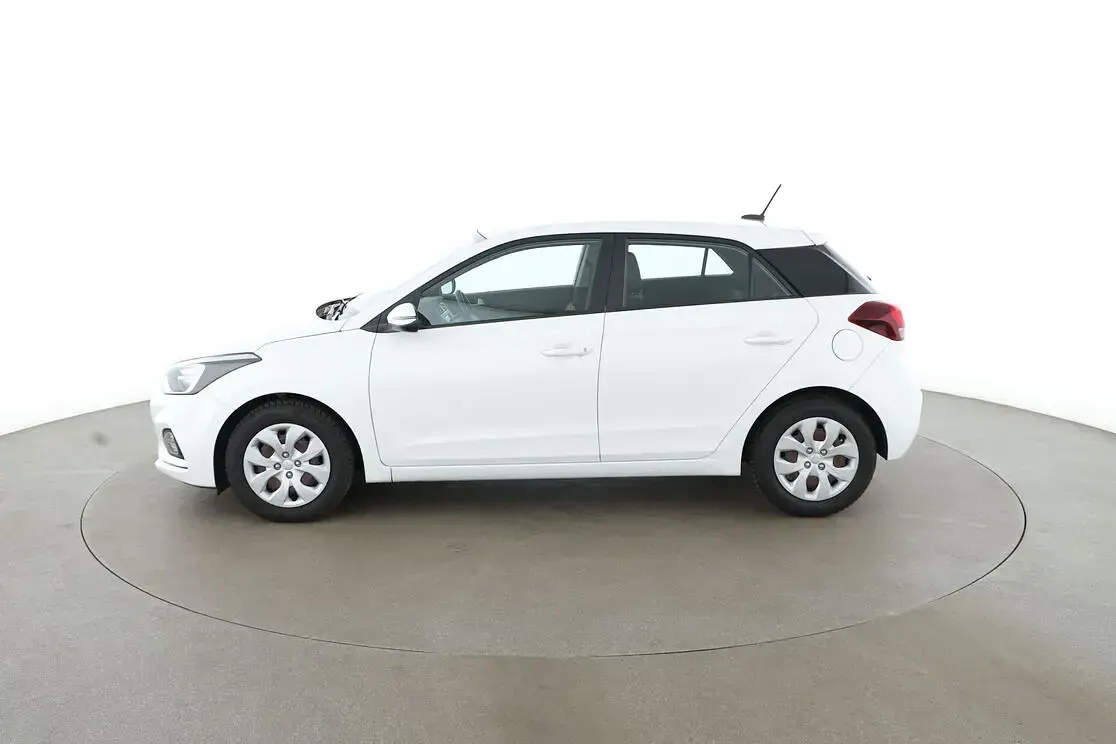 Gebraucht Hyundai i20 GO! 84 PS (61 kW) 2021 Weiß Kleinwagen
