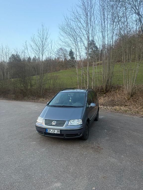 Gebraucht VW Sharan 140 PS (102 kW) 2010 Grau Van / Kleinbus