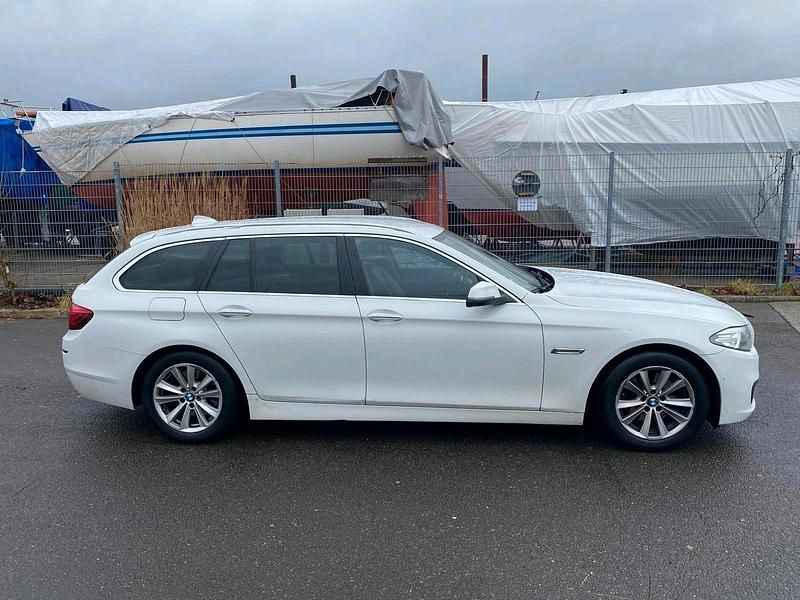 Gebraucht BMW 520 190 PS (139 kW) 2017 Weiß Kombi