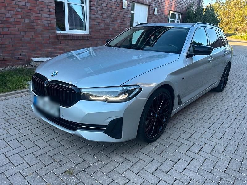 Gebraucht BMW 530 286 PS (210 kW) 2020 Silber Kombi