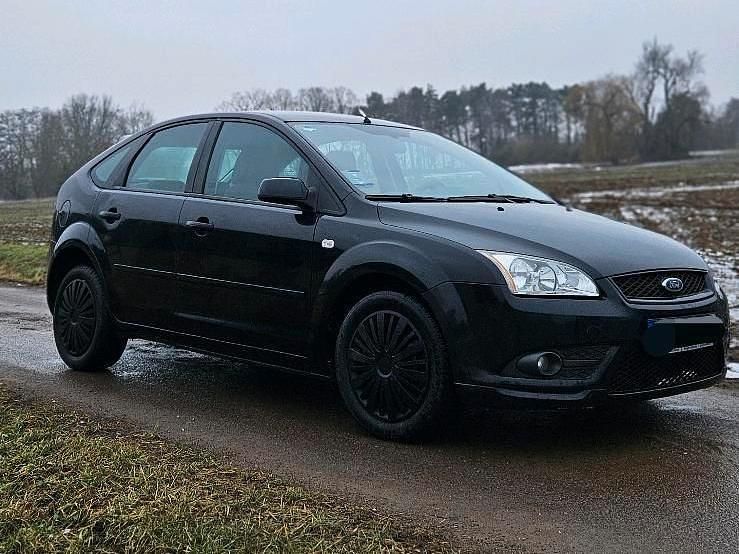 Gebraucht Ford Focus 101 PS (74 kW) 2007 Schwarz Kleinwagen
