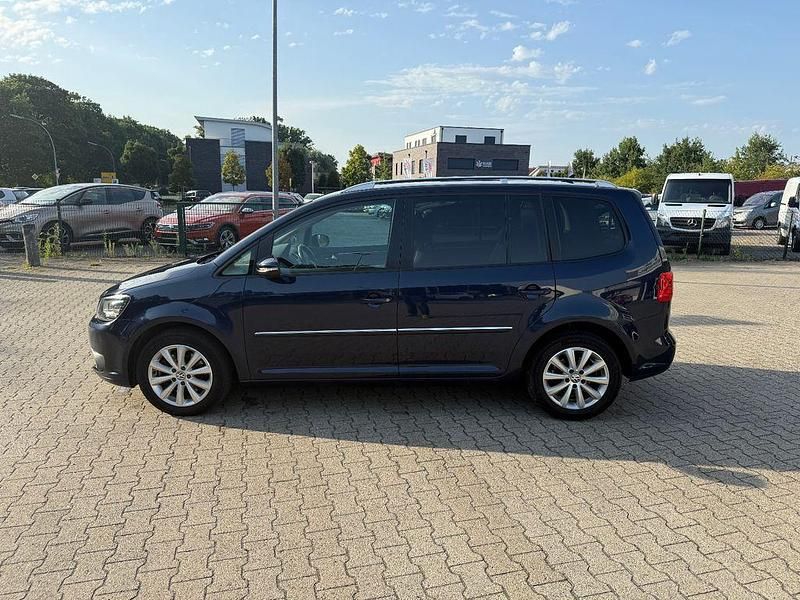 Gebraucht VW Touran Highline 140 PS (102 kW) 2012 Blau Van / Kleinbus