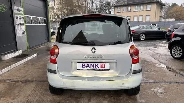 Second-hand Renault Modus Dynamique 112 CP (82 kW) 2005 Gri Monovolum