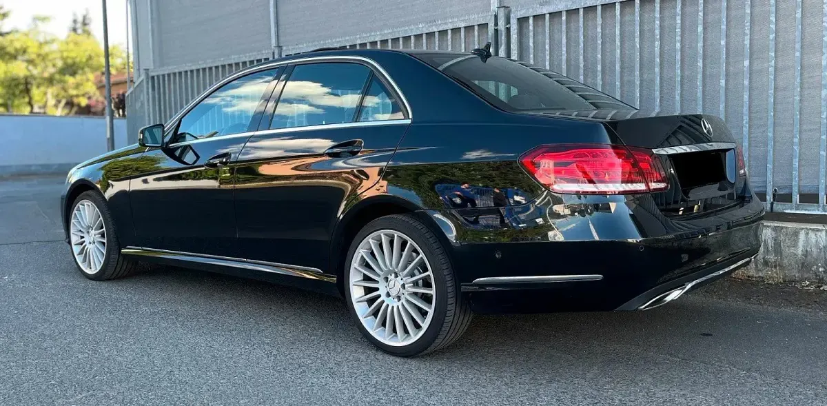 Usata Mercedes E200 Avantgarde 136 CV (100 kW) 2014 Nero Berlina