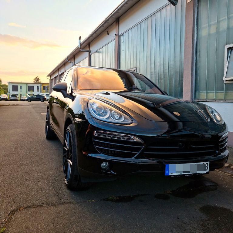 Gebraucht Porsche Cayenne 245 PS (180 kW) 2012 Schwarz SUV