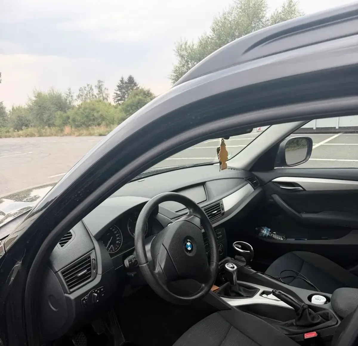 Gebraucht BMW X1 140 PS (102 kW) 2011 Schwarz SUV