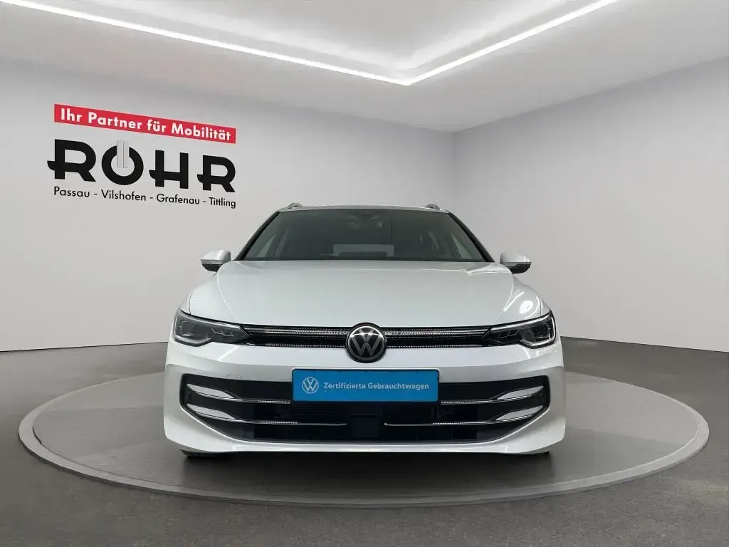 Second-hand VW Golf VIII Style 150 CP (110 kW) 2025 Alb Break