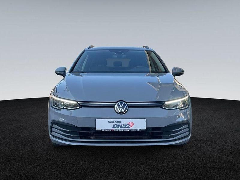 Gebraucht VW Golf VII Life 110 PS (80 kW) 2021 Grau Kleinwagen