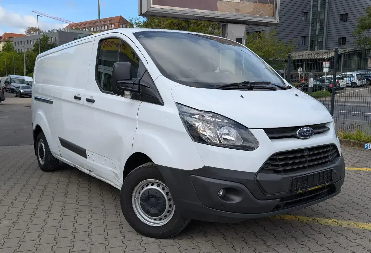 Gebraucht Ford Transit 125 PS (91 kW) 2016 Weiß Van / Kleinbus