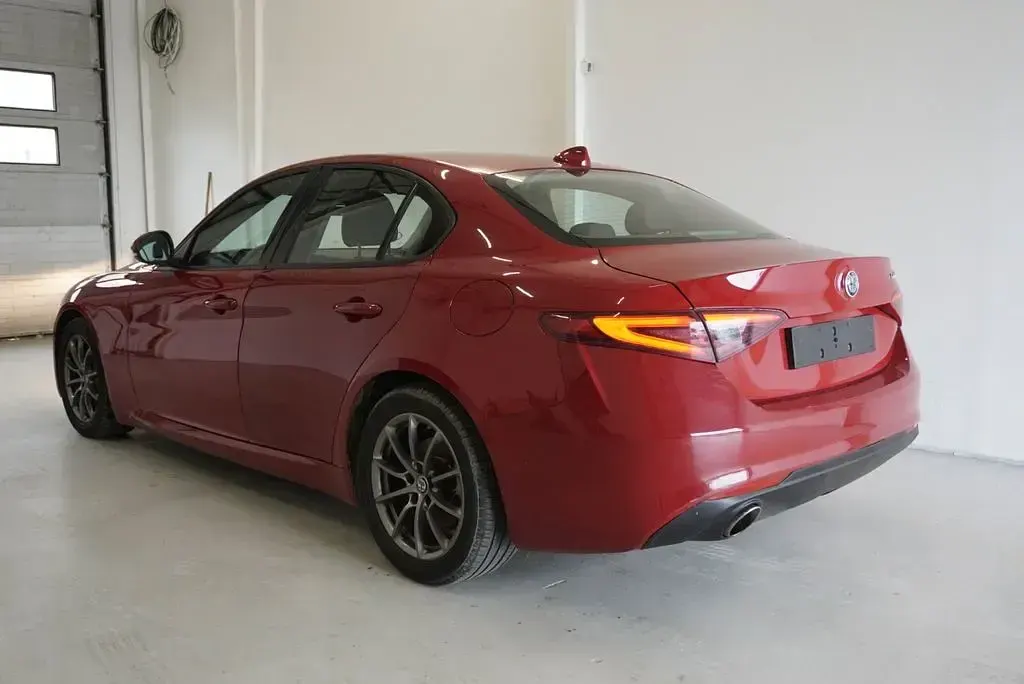 Gebraucht Alfa Romeo Giulia 200 PS (147 kW) 2018 Rot Limousine