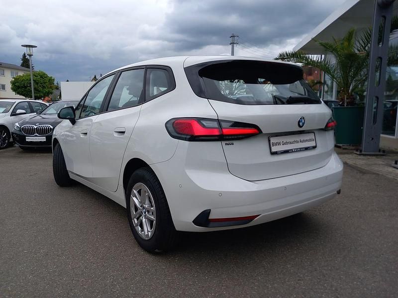 Gebraucht BMW 218 Active Tourer 150 PS (110 kW) 2023 Alpinweiss 3 Van / Kleinbus