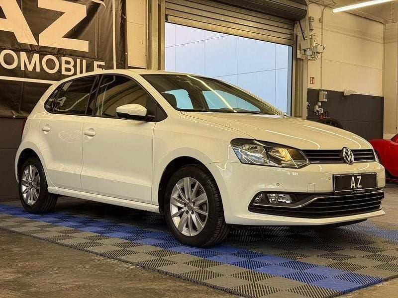 Gebraucht VW Polo Comfortline 90 PS (66 kW) 2015 Weiß Limousine