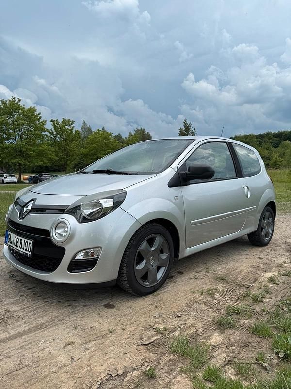 Silber Gebraucht 2013 Renault Twingo Kleinwagen | 3.000 € - Bild 1/4