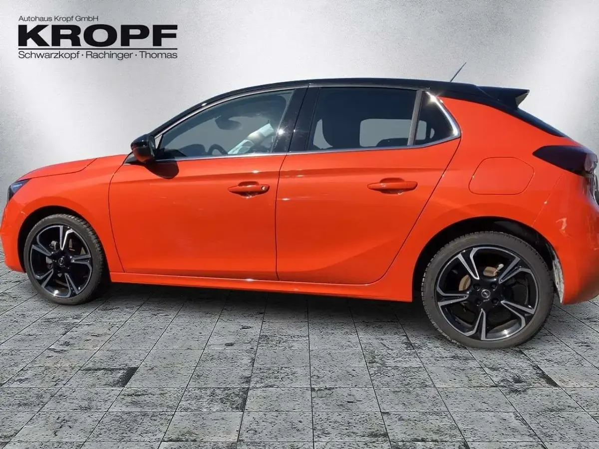 Gebraucht Opel Corsa Elegance 101 PS (74 kW) 2023 Power orange/dynamik orange Kleinwagen