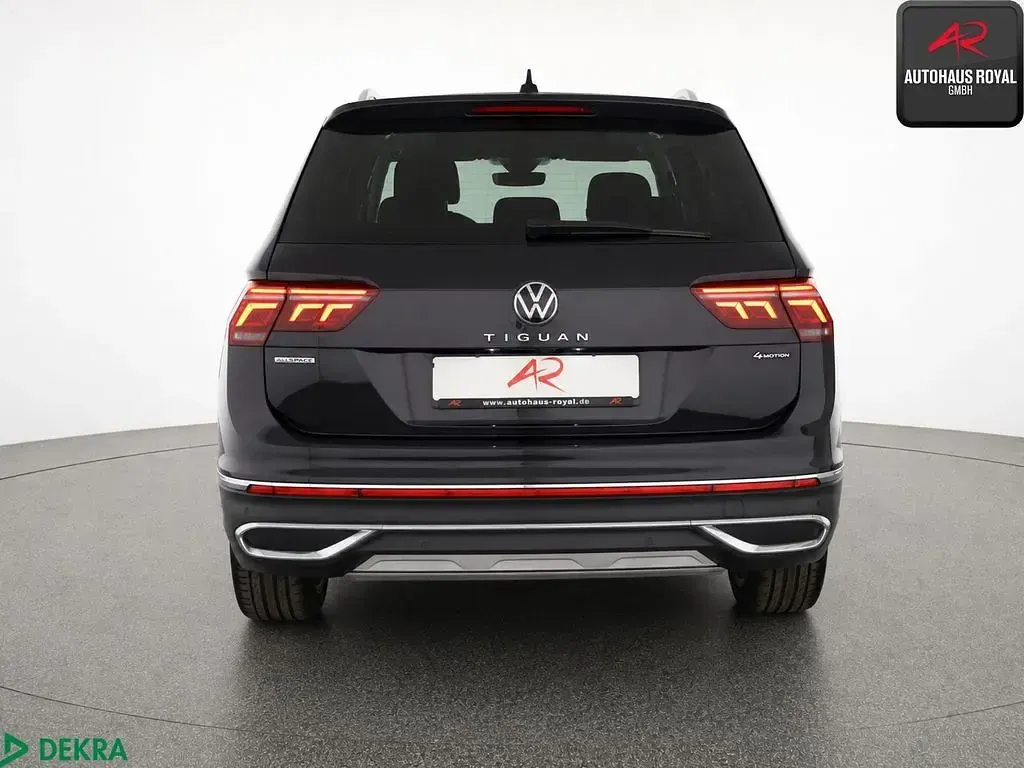 Gebraucht VW Tiguan Allspace Elegance 200 PS (147 kW) 2022 Deep black SUV
