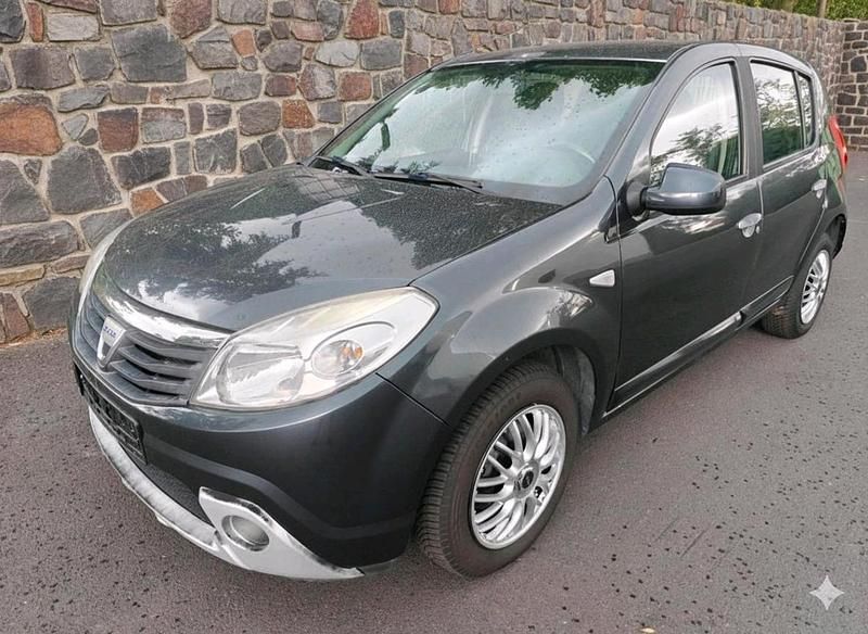 Gebraucht Dacia Sandero 89 PS (65 kW) 2008 Grau Limousine